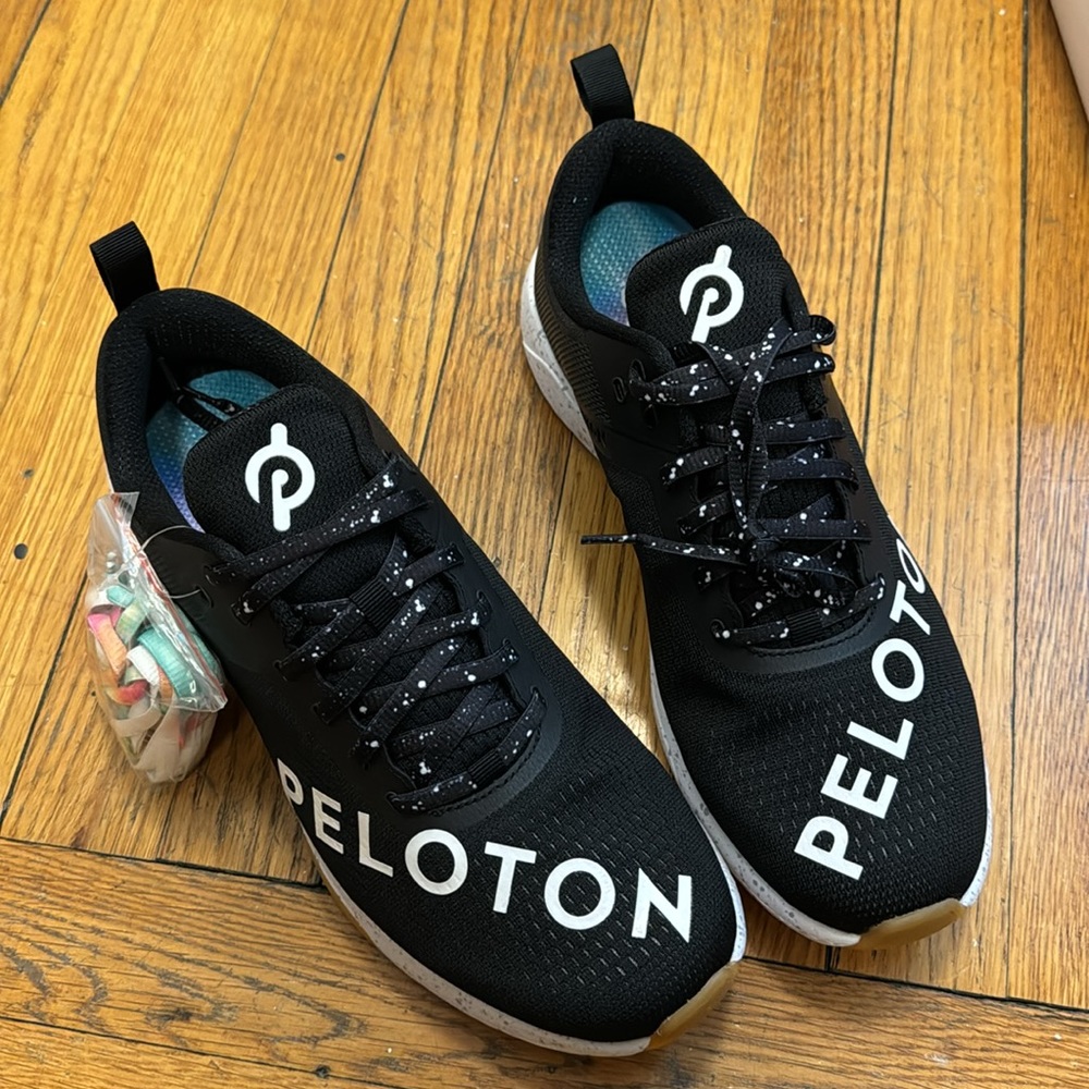 Peloton Sneakers - M10.5 - Black
